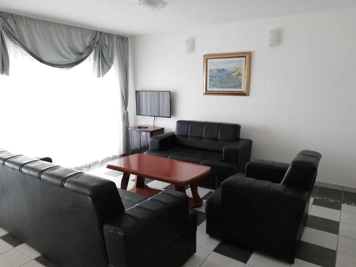 Apartments Villa Sirena Trogir Chorwacja