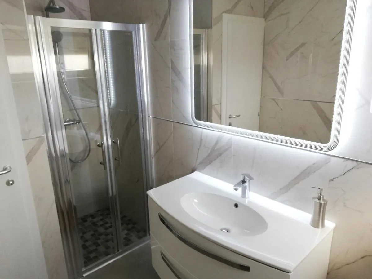 Apartments Villa Sirena Trogir Chorwacja